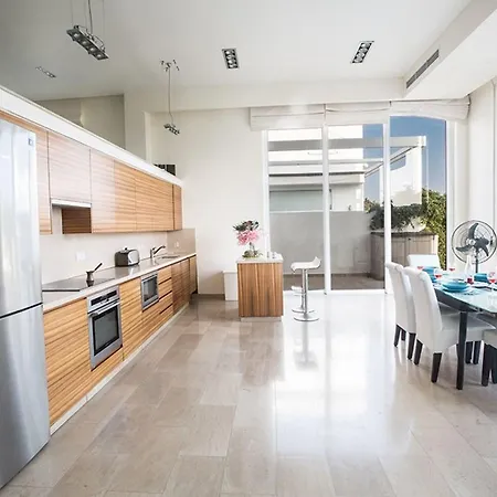 Fig Tree Bay Frontline,luxury 4bdr Sea-front With Pool Протарас