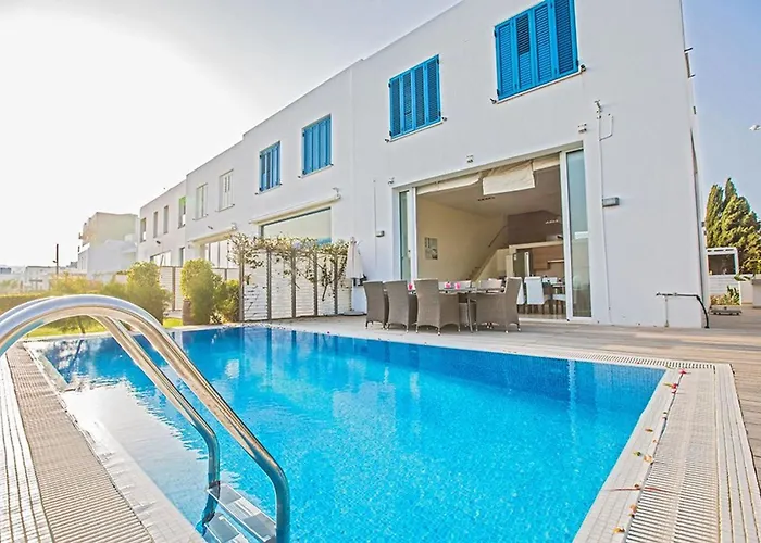 别墅 Fig Tree Bay Frontline,luxury 4bdr Sea-front With Pool 普罗塔拉斯